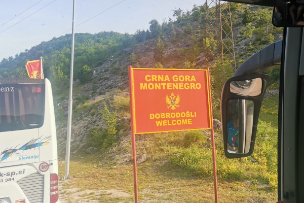 Kaj imajo skupnega jajce, most in morje?